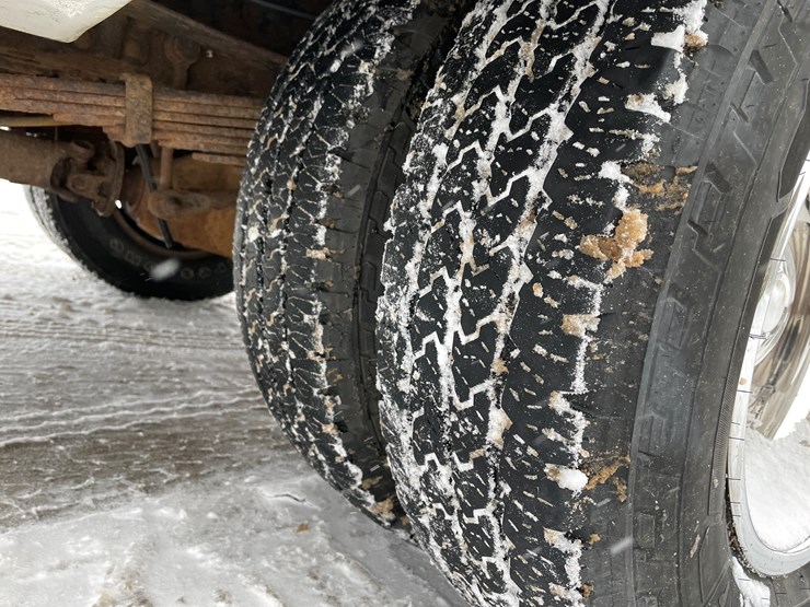 2012-ford-f350-image-25