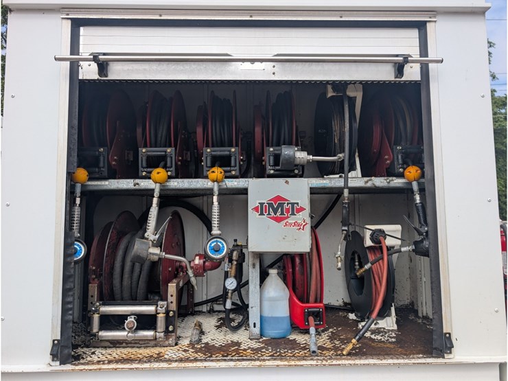 2005-international-durastar-4300-image-14