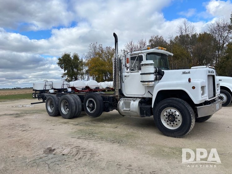 1986-mack-rd686-image-2