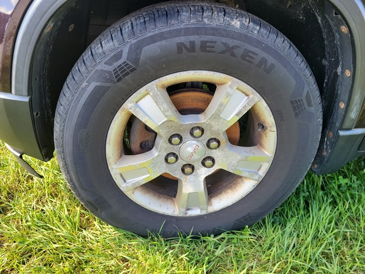 gmc-acadia-slt-image-12