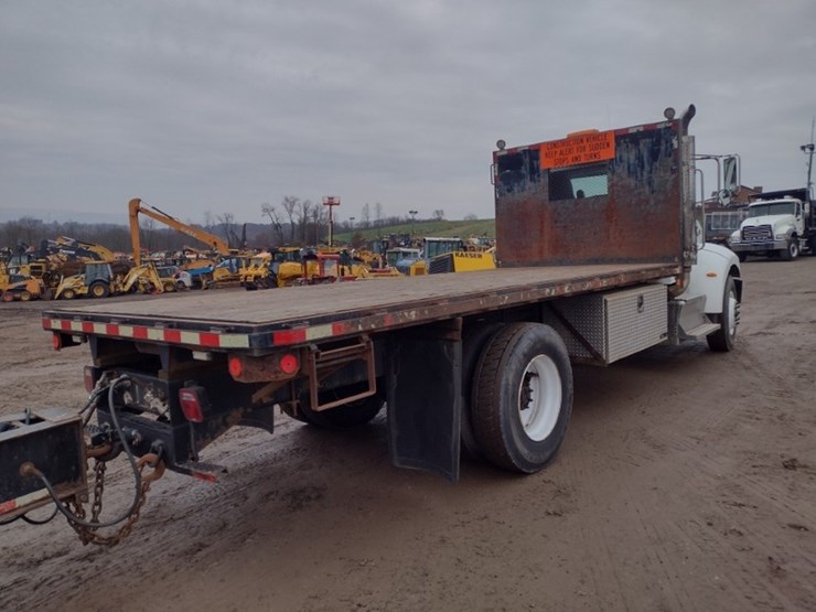 peterbilt-337-image-33