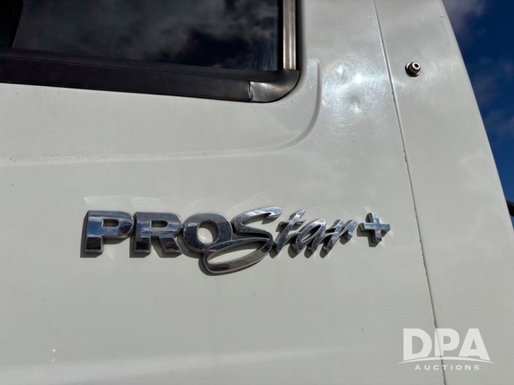 2012-international-prostar-image-24