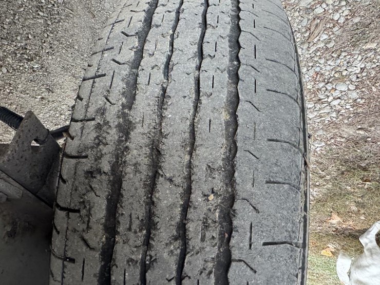 john-deere-12-image-65