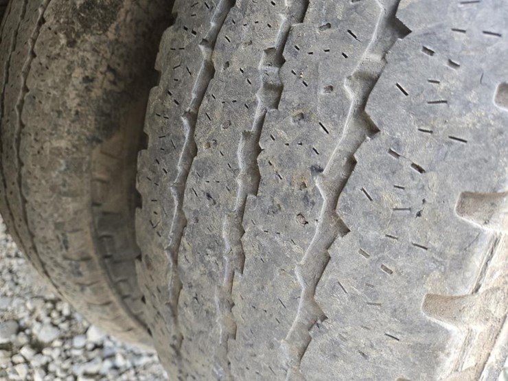 2011-ford-f350-image-50