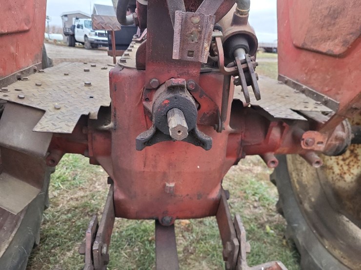 massey-ferguson-44-image-19