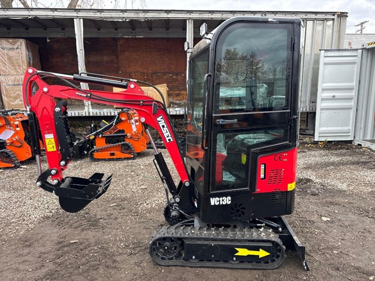 new-vicsec-co-full-cab-mini-excavator-model-vc13c-image-1