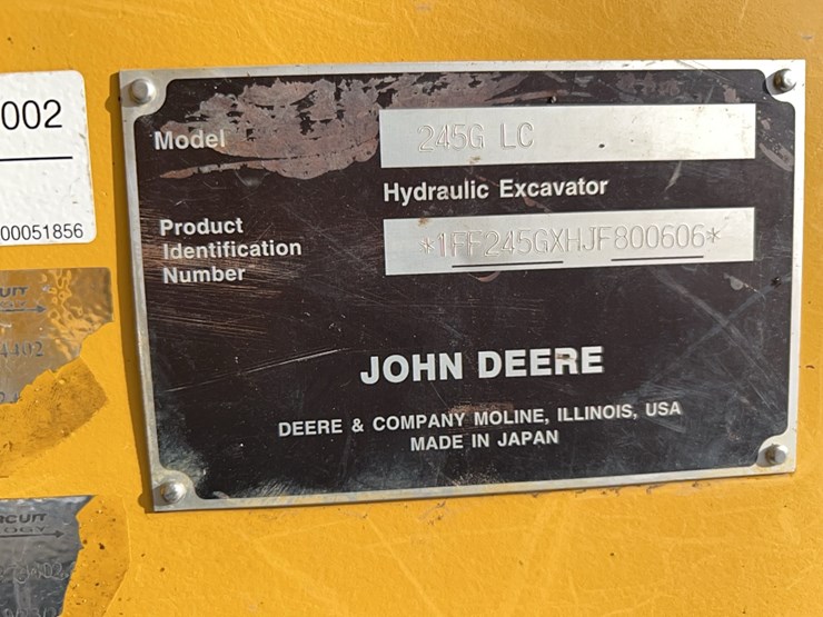 2017-deere-245g-lc-image-12