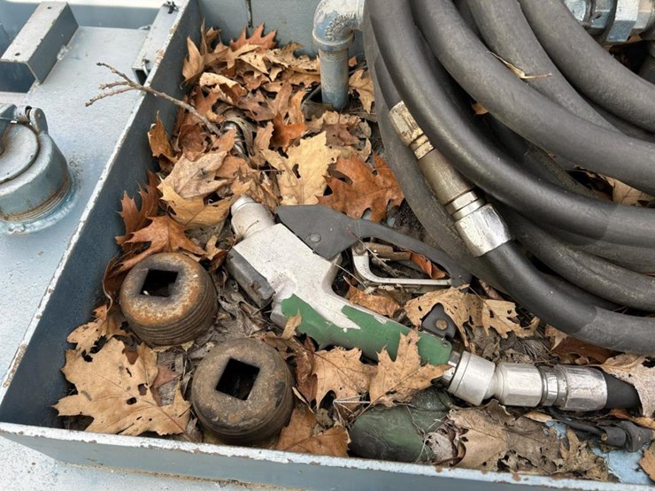 #1427-•-1989-autocar-flatbed-truck-image-18