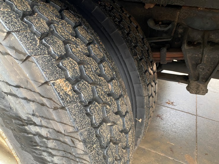 international-4700-image-29