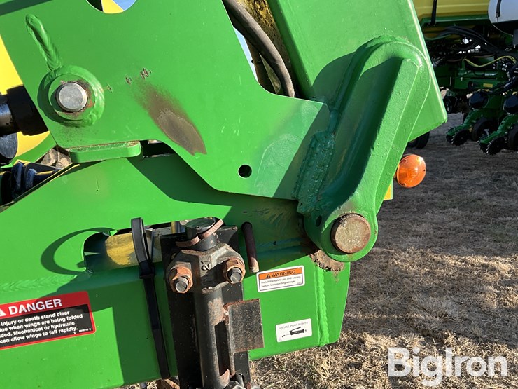 2014-john-deere-2510l-image-20