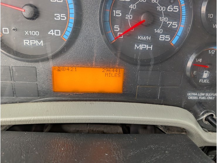 international-durastar-4300-image-24