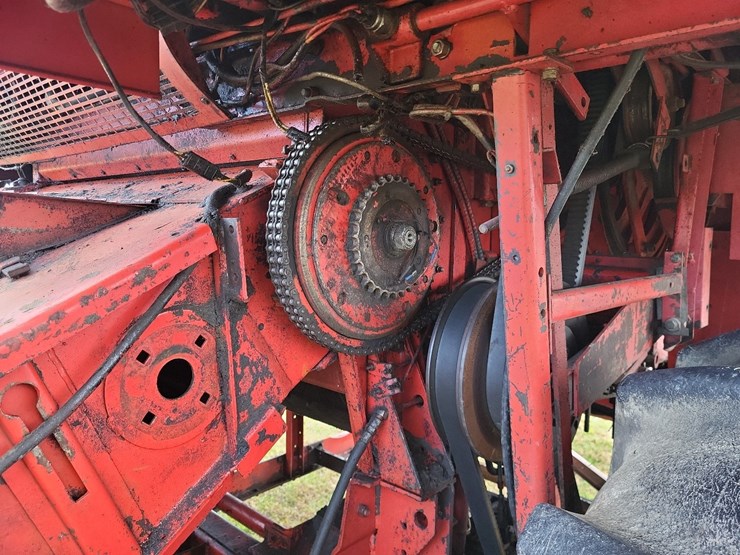 massey-ferguson-750-image-13