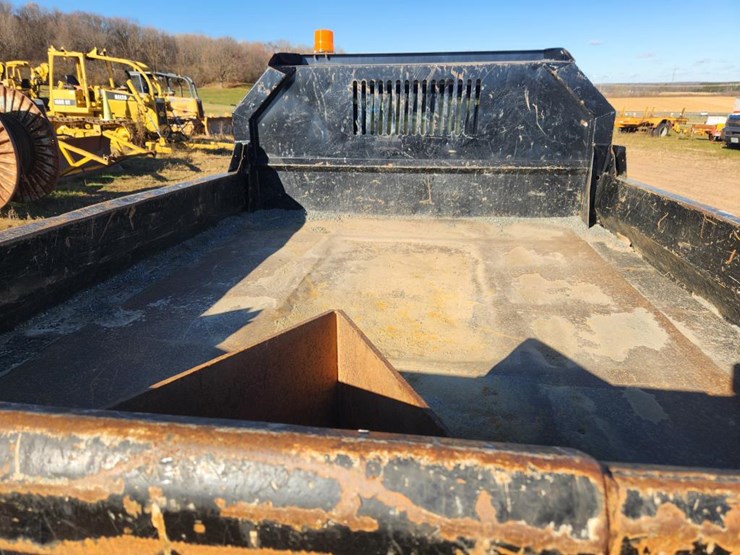 2009-chevrolet-3500-image-27