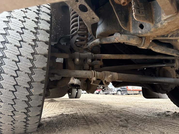 ford-f550-xlt-image-39