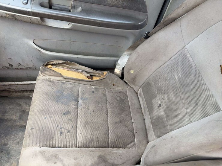 2004-ford-f450-image-41