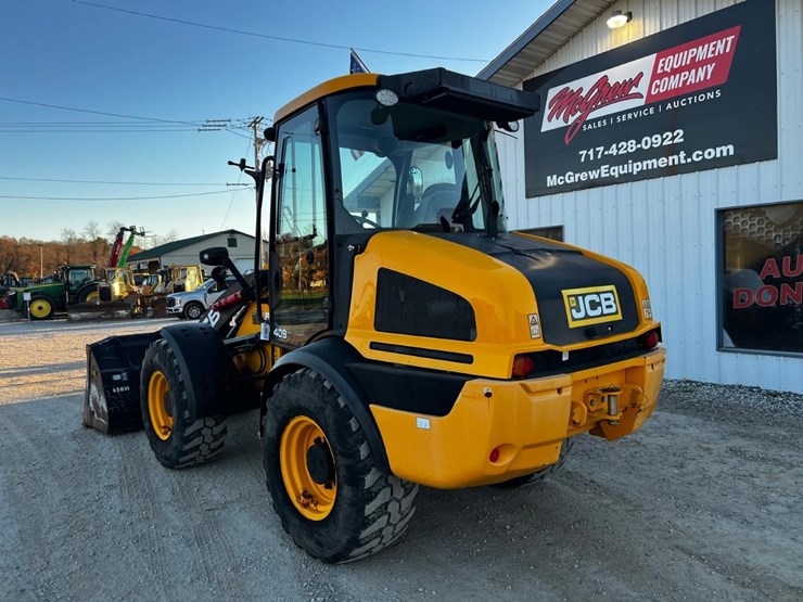 2018-jcb-409-image-3