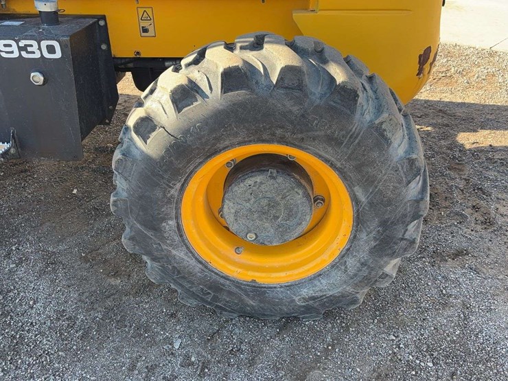 2015-jcb-930-image-6