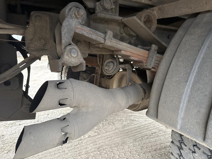 ford-f550-xlt-image-43