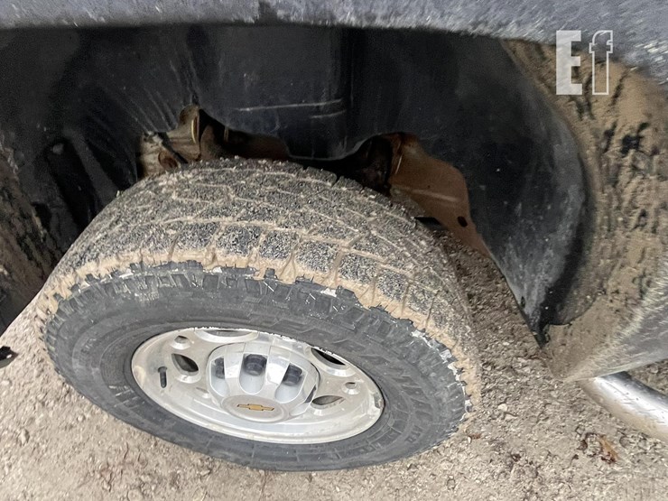 chevrolet-silverado-2500hd-lt-image-12