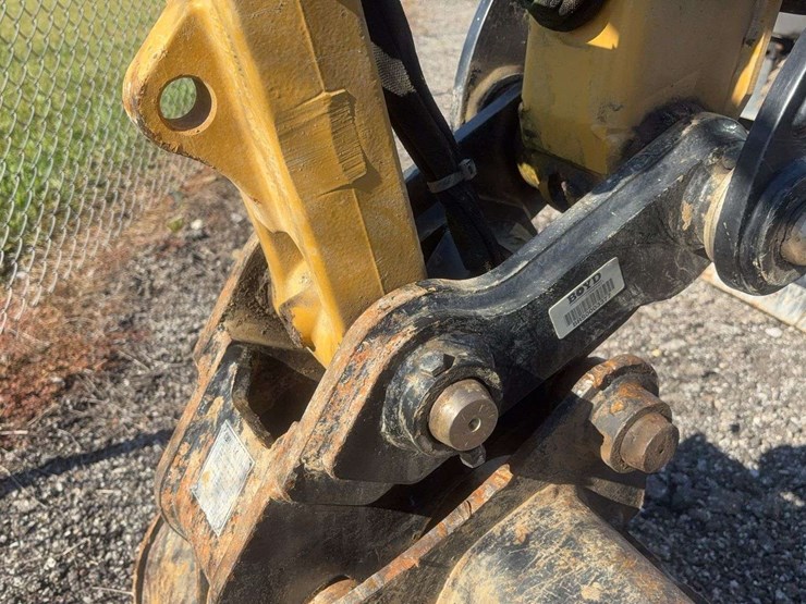 2021-caterpillar-305e2-cr-image-47