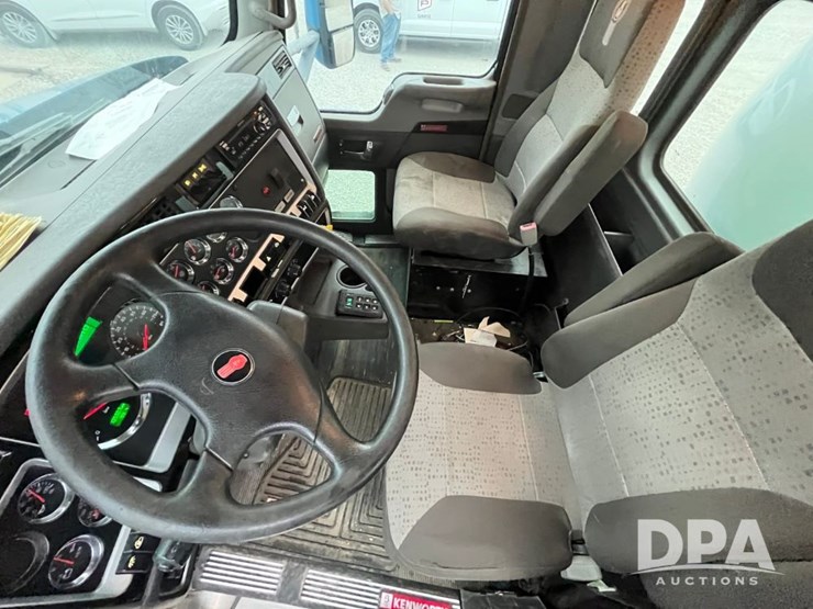 kenworth-t440-image-56