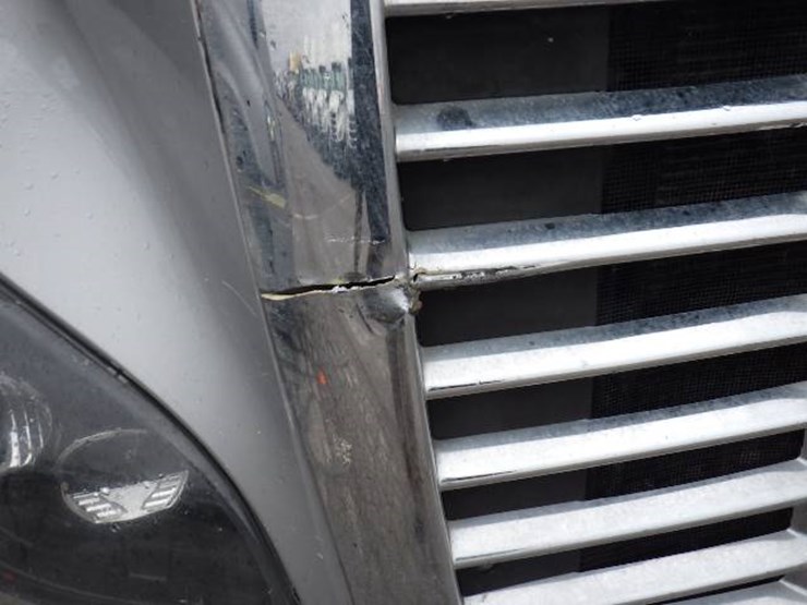 2019-freightliner-cascadia-125-image-4