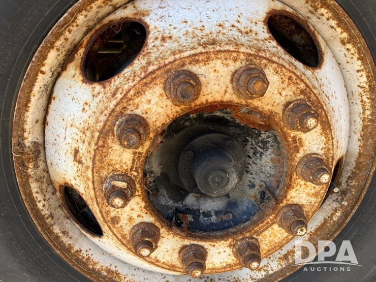 ford-f650-xlt-image-18