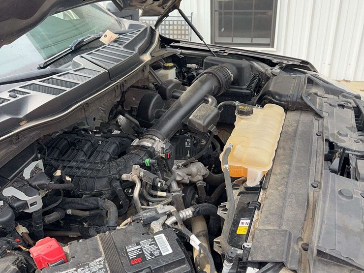 2021-ford-f150-image-21