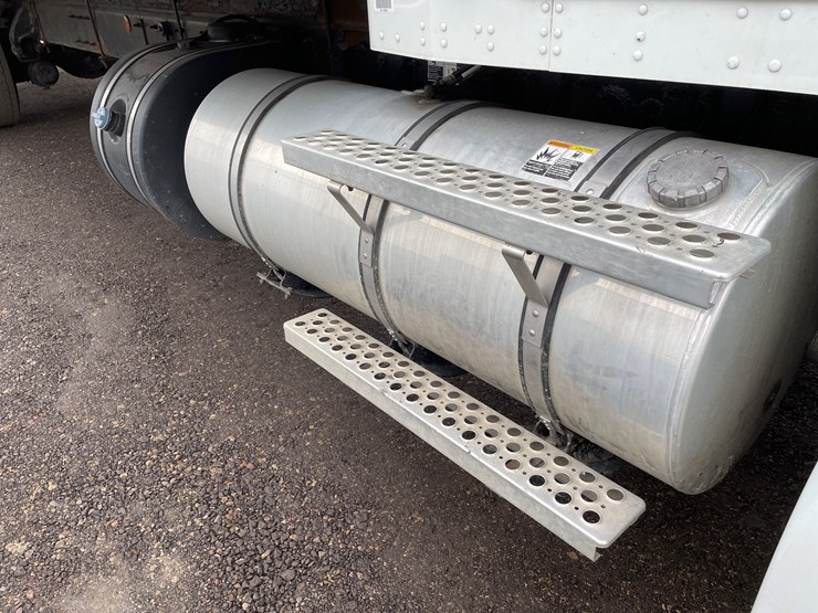 2015-kenworth-t270-image-14