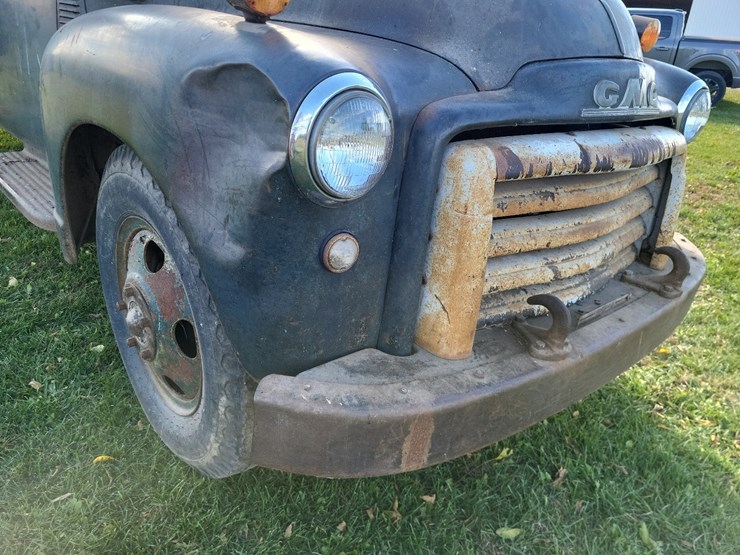 1953-gmc-354-24-round-top-cab-single-axle-grain-truck--needs-axle-shaft-image-43
