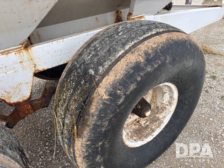 dry-spreader-buggy-(dr12582-unit-40)-image-32