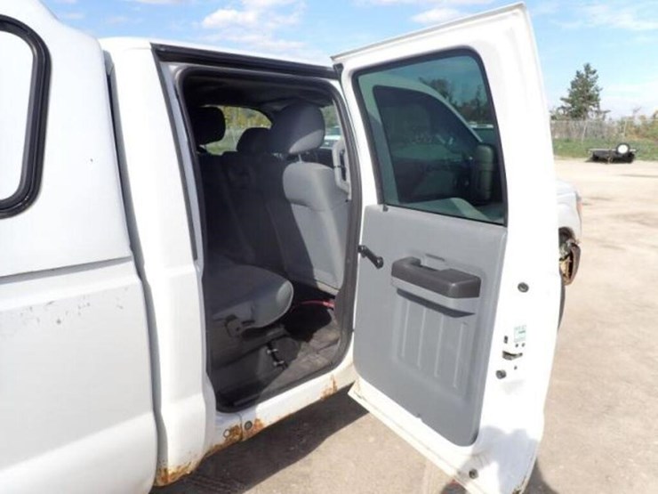 2012-ford-f250-xl-image-41