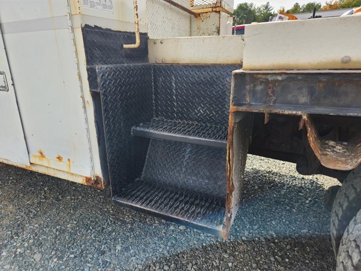 international-durastar-4300-image-42