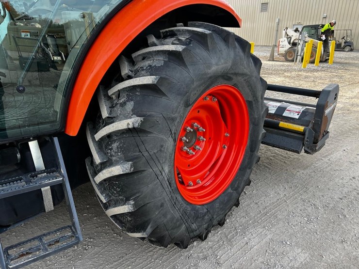 2015-kubota-m8560-image-11