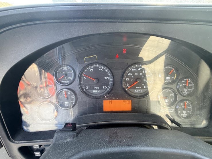 2017-international-prostar-image-67