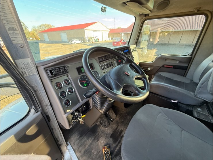 2015-kenworth-t270-image-28