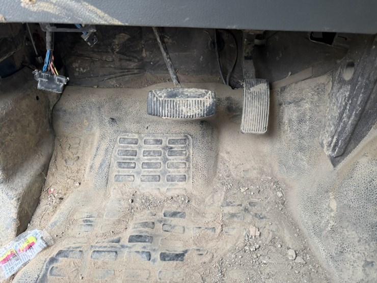 2011-ford-f550-image-31