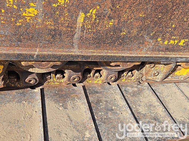 2018-komatsu-d61pxi-24-image-15