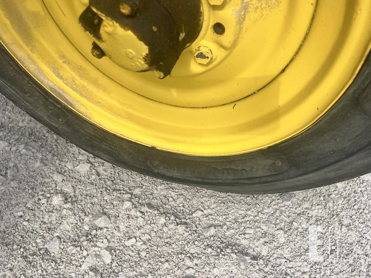 john-deere-530-image-16