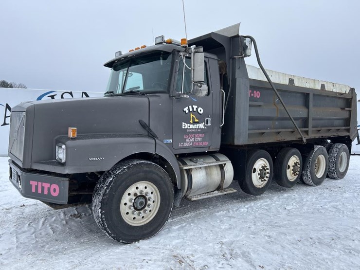 #1042-•-2000-volvo-quad-axle-dump-truck-image-11
