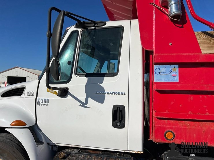 international-durastar-4300-image-18