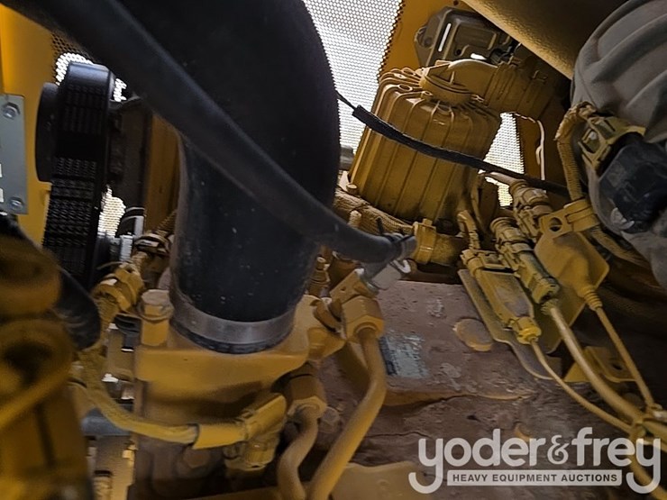 2019-deere-850l-lgp-image-104