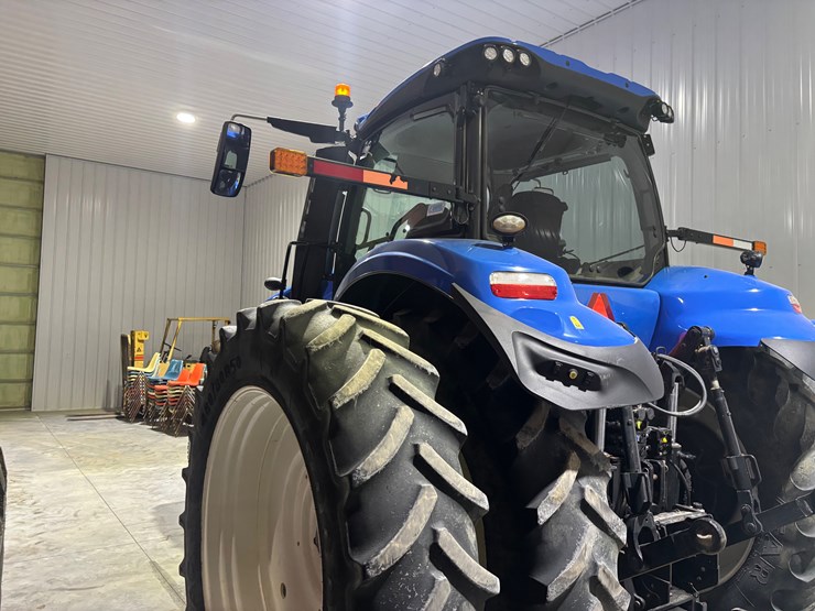 new-holland-t8.350-image-8