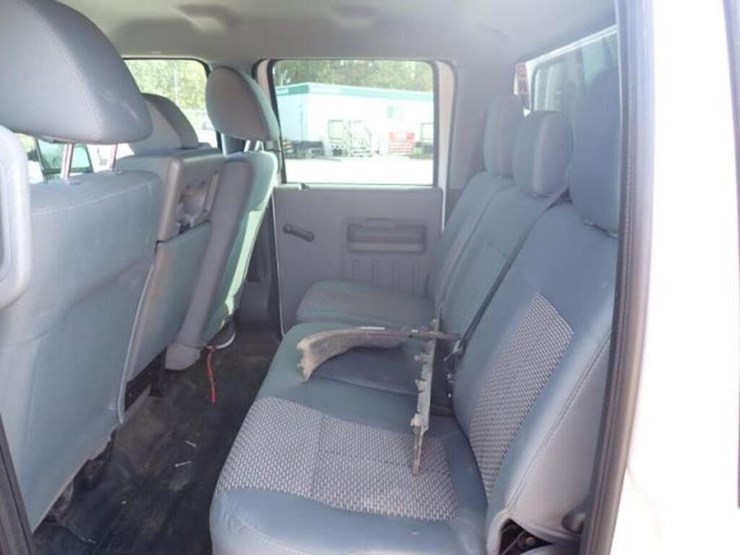 2012-ford-f250-xl-image-30