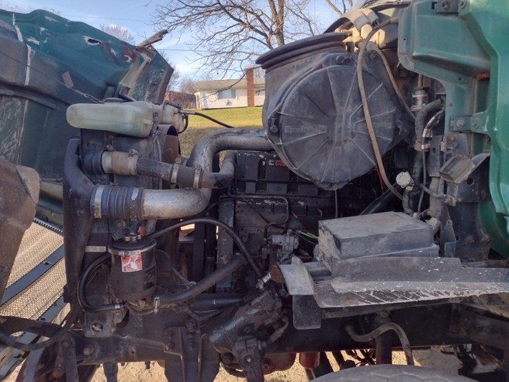 ford-lt9513-image-15