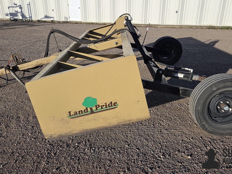 land-pride-bb4512-image-8