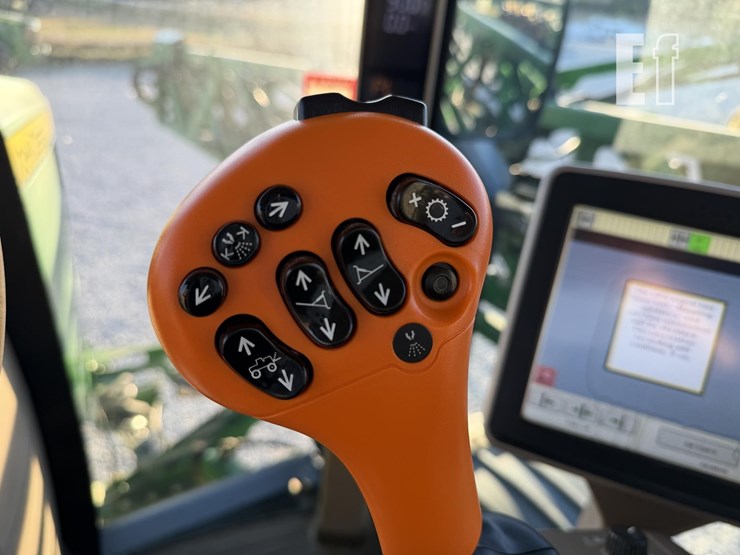 john-deere-r4038-image-36