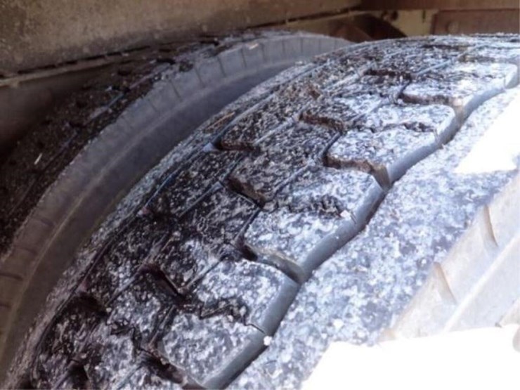 2015-freightliner-mt55-image-79