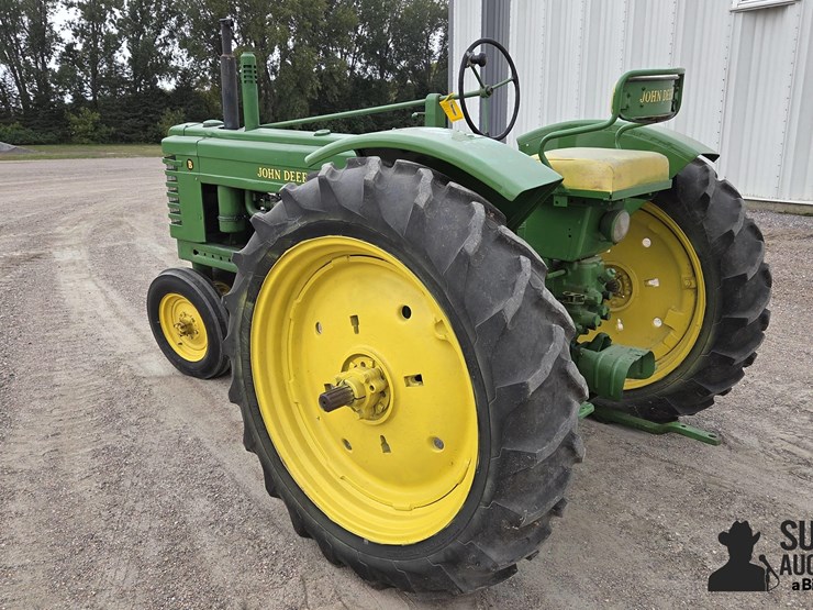 john-deere-b-image-7