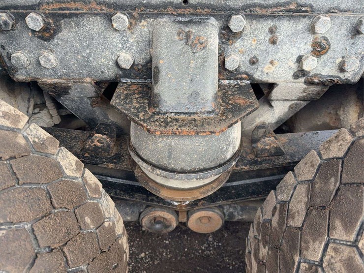 2010-kenworth-t800-image-54